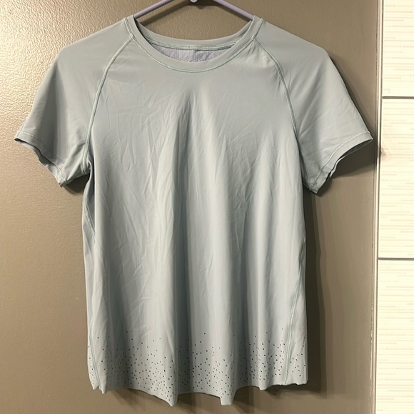 lululemon athletica Tops - Lululemon Tee size 6